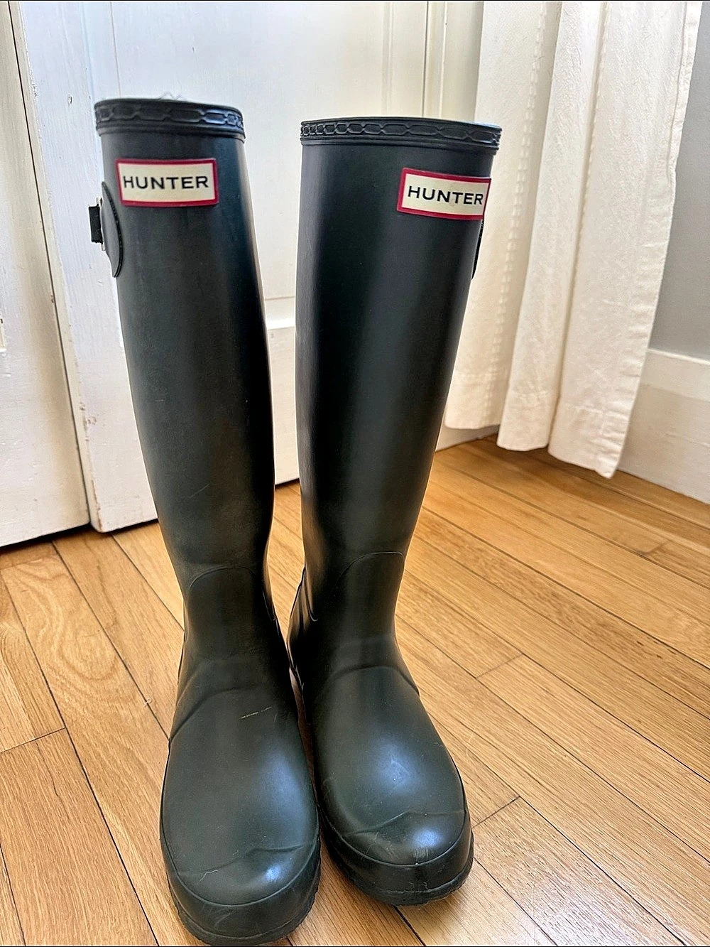 Hunter Original Tall Green Rain Boots with Grey Cable Knit Cuffs